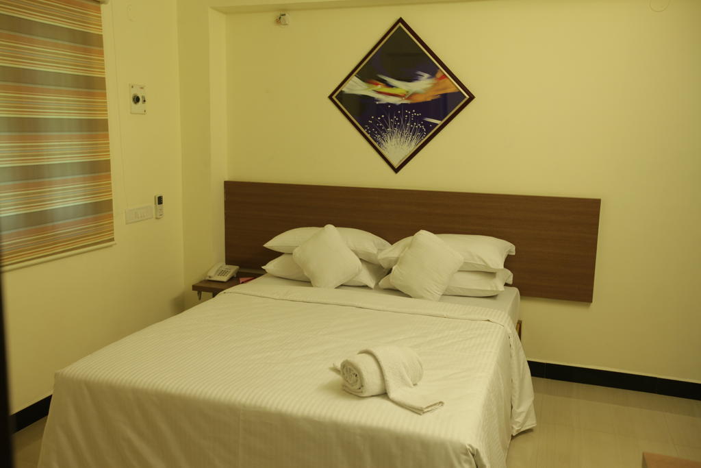 Aakash Inn Tiruvannāmalai Quarto foto